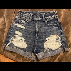 NWOT American Eagle Mom Shorts Size 00 or 0